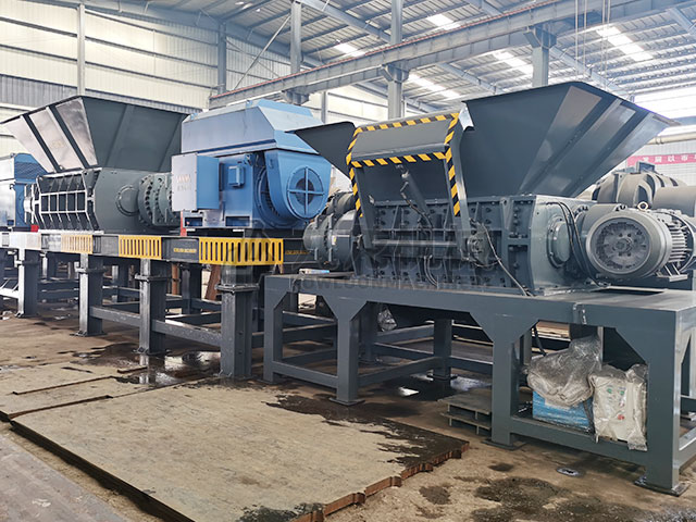 輪胎撕碎機(jī) 輪胎撕碎機(jī)