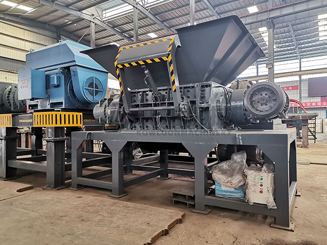 輪胎撕碎機(jī) 輪胎撕碎機(jī)