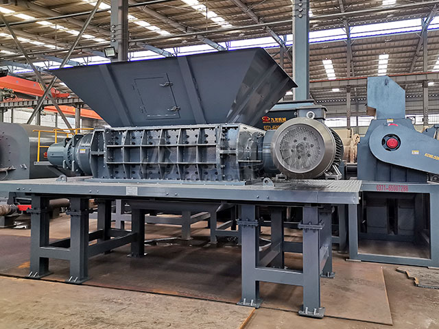 雙軸撕碎機(jī) 雙軸撕碎機(jī)